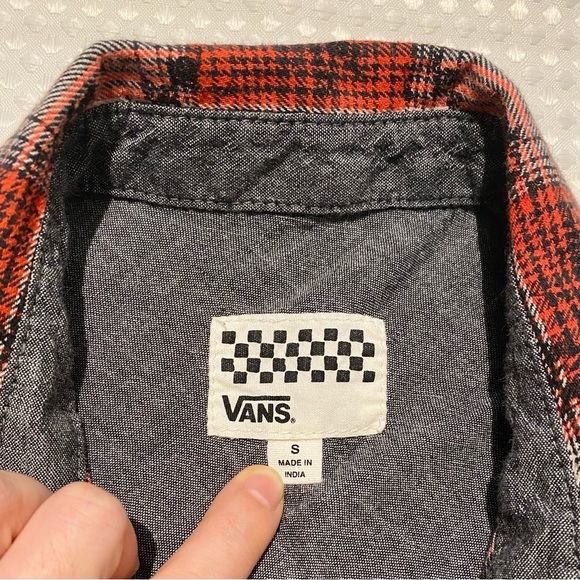 Vans Women’s Plaid Shirt, Red White Black, Size S - Picture 3 of 9